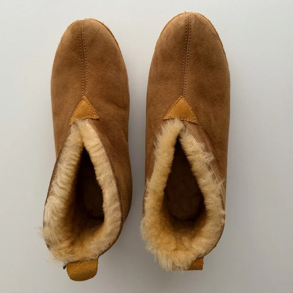 L.L. Bean EUC Wicked Good Mens Shearling Suede Slip On Slipper Booties sz 9
